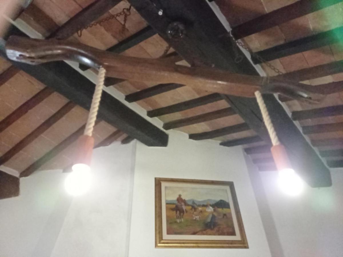 Il Borgo Del Lupo Villa Sarteano Bagian luar foto